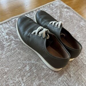 Very lightly used Poppy Barley sneakers